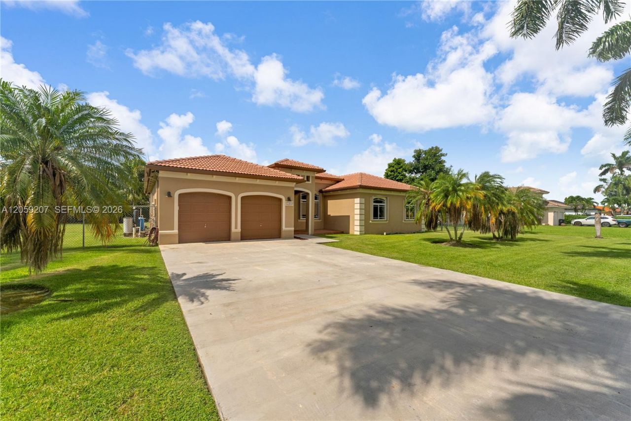 20464 SW 325th St, Homestead, FL 33030 Photo