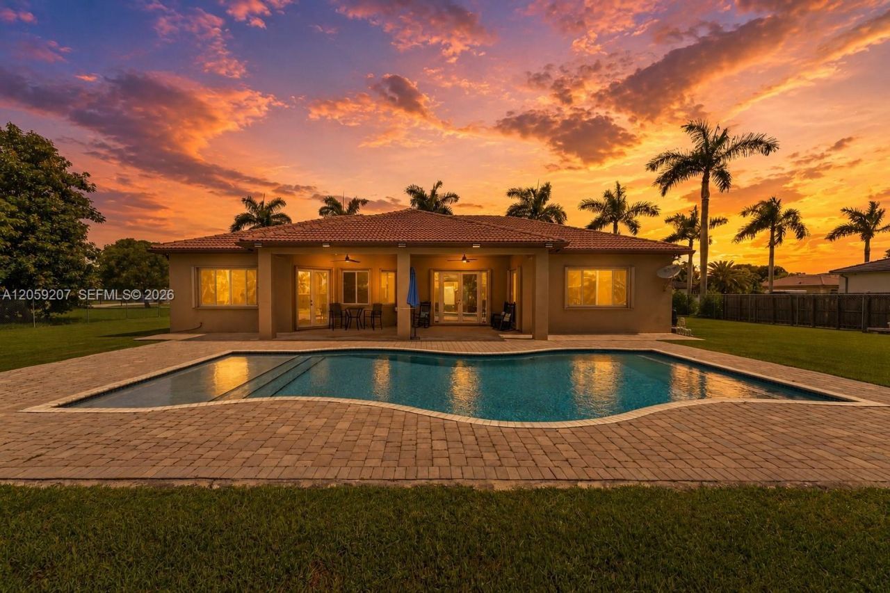 20464 SW 325th St, Homestead, FL 33030 Photo