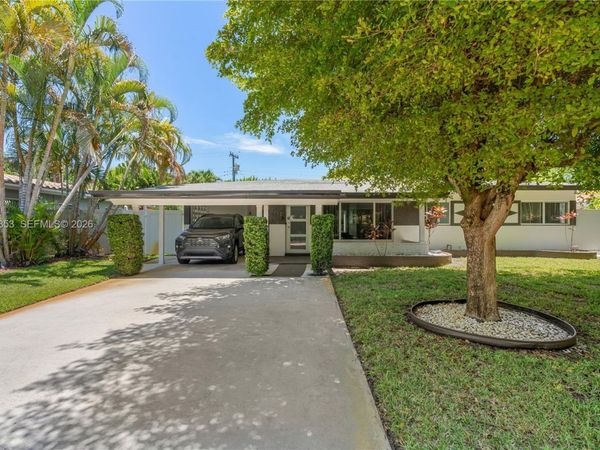 1912 NE 21st Ave, Fort Lauderdale, FL 33305