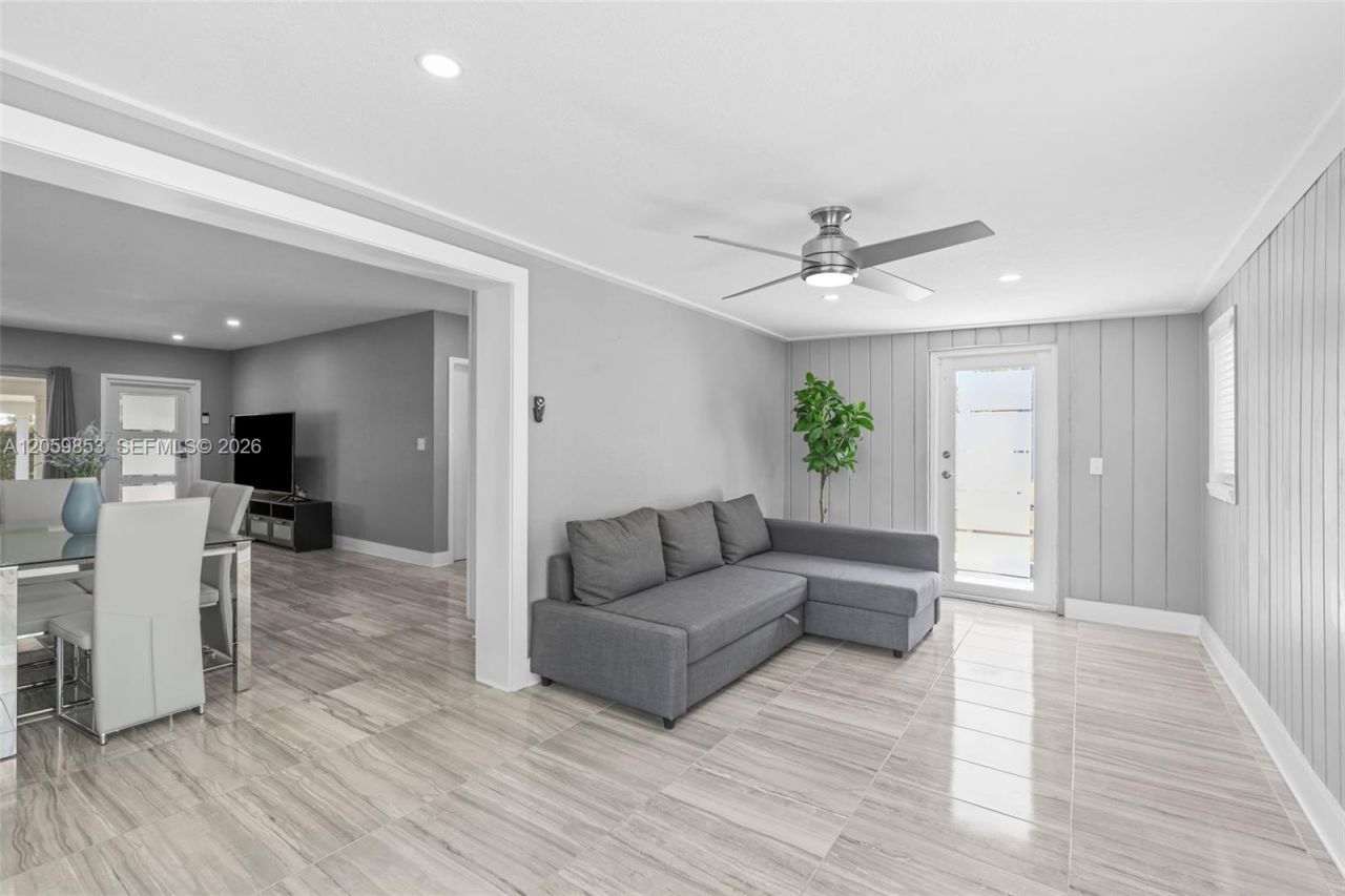 1912 NE 21st Ave, Fort Lauderdale, FL 33305 Photo