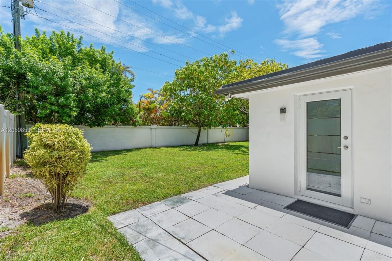 1912 NE 21st Ave, Fort Lauderdale, FL 33305 Photo
