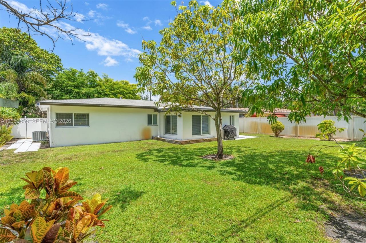 1912 NE 21st Ave, Fort Lauderdale, FL 33305 Photo