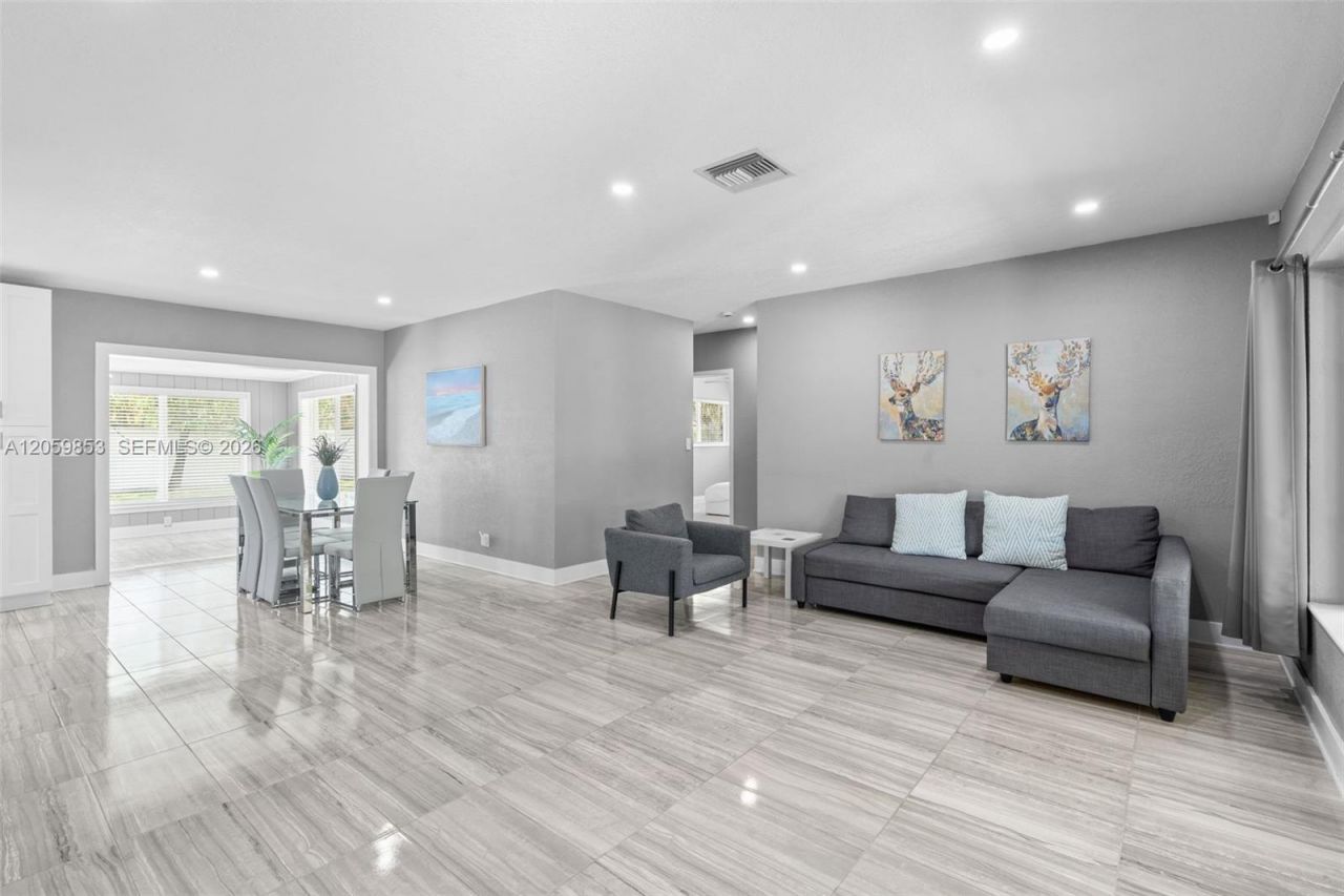 1912 NE 21st Ave, Fort Lauderdale, FL 33305 Photo