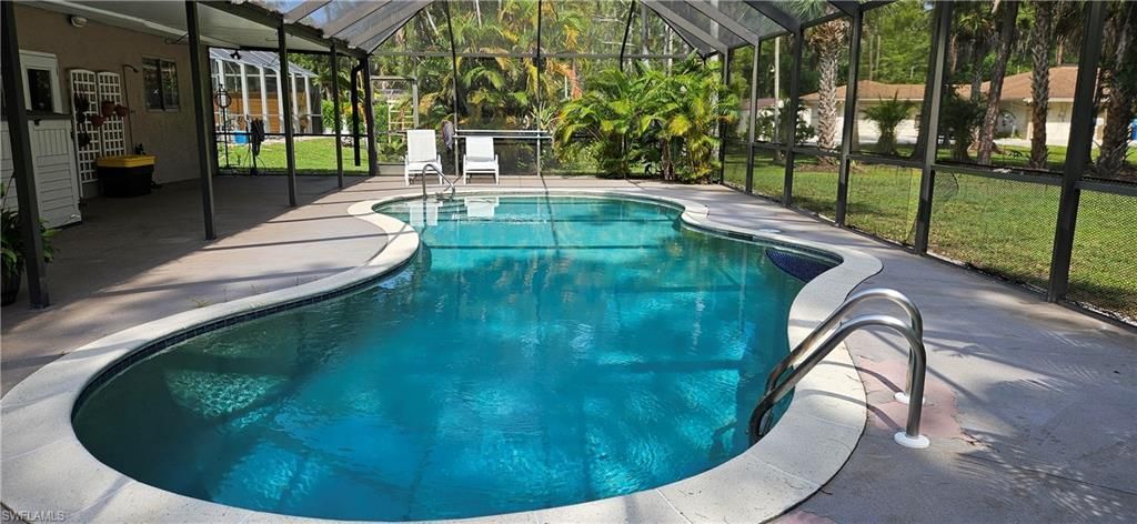5075 Teak Wood Dr, Naples, FL 34119 Photo
