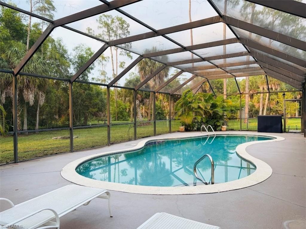 5075 Teak Wood Dr, Naples, FL 34119 Photo