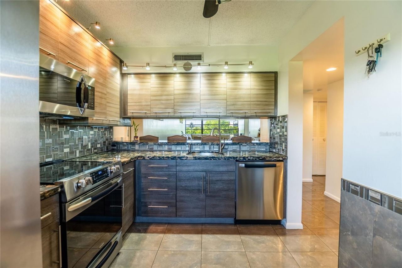 1508 Whitehall Drive, Unit 206, Davie, FL 33324 Photo