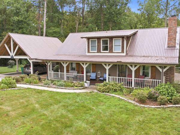 938 Waters Street W, Clarkesville, GA 30523