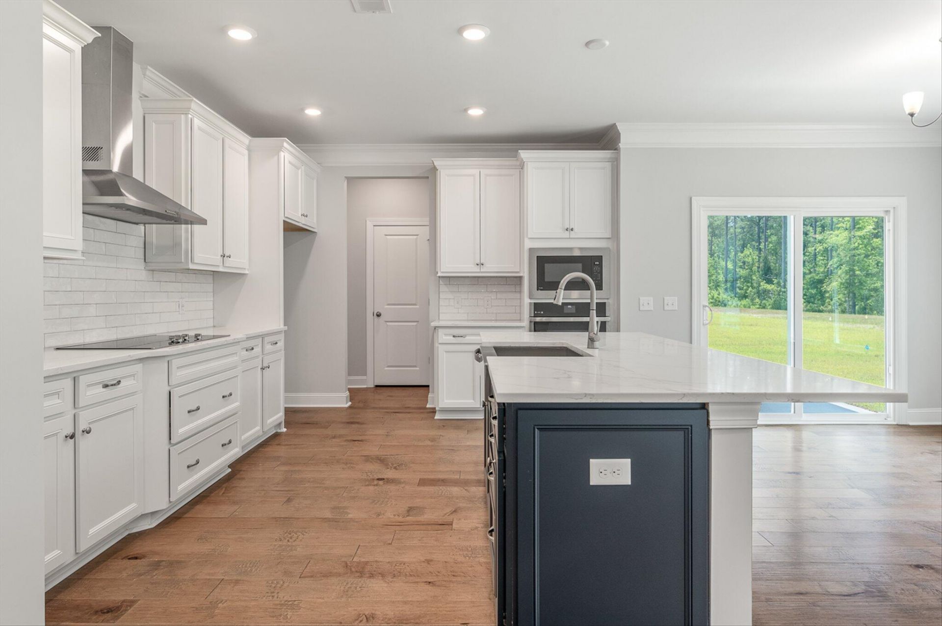 274 Huguenot Trail Photo 4