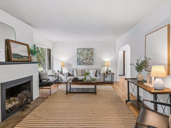 2417 Parkview Boulevard, Golden Valley, MN 55422