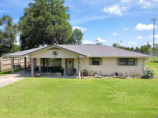508 E Chuck St, Gonzales, LA 70737