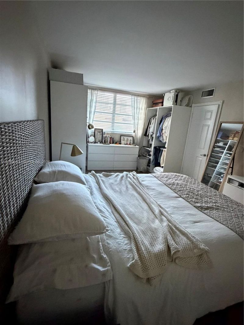 2980 Point East Dr , Unit D101, Aventura, FL 33160 Photo