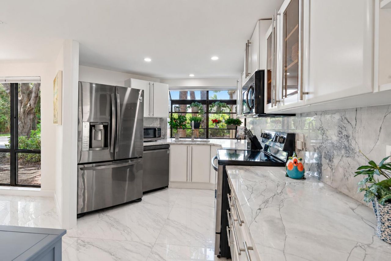 111 Waterview Drive, Unit 1110, Palm Beach Gardens, FL 33418 Photo
