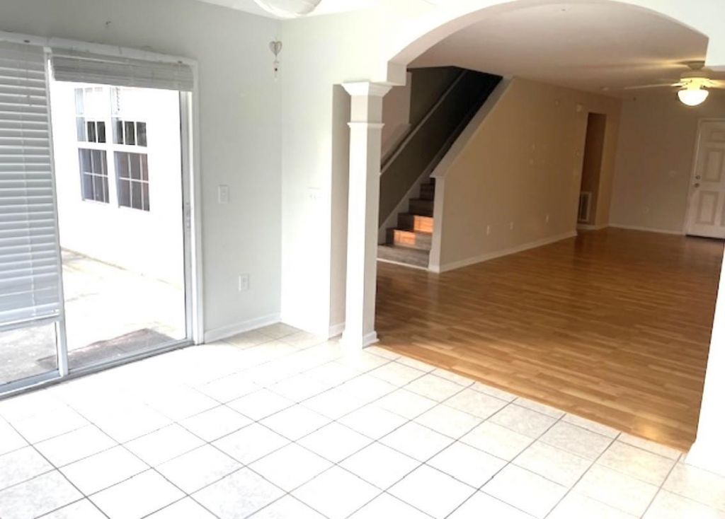 5033 Wickalow Way Photo 10