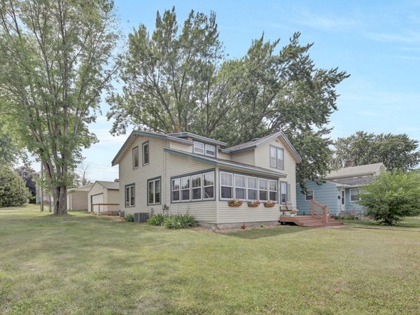 303 N Lakeshore Drive, Lake City, MN 55041