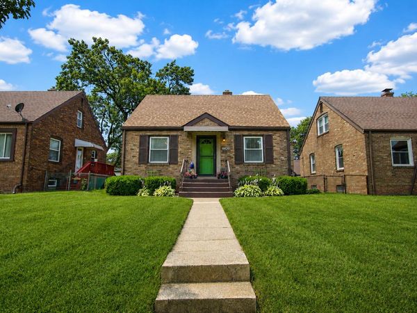 6820 Schneider Avenue, Hammond, IN 46323