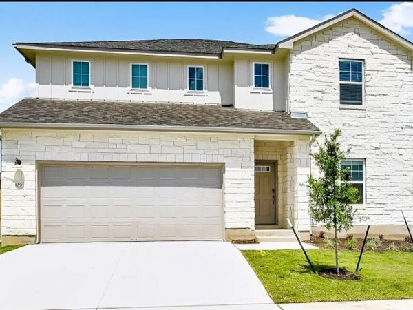109 Fairmeadow Downs DR, Hutto, TX 78634