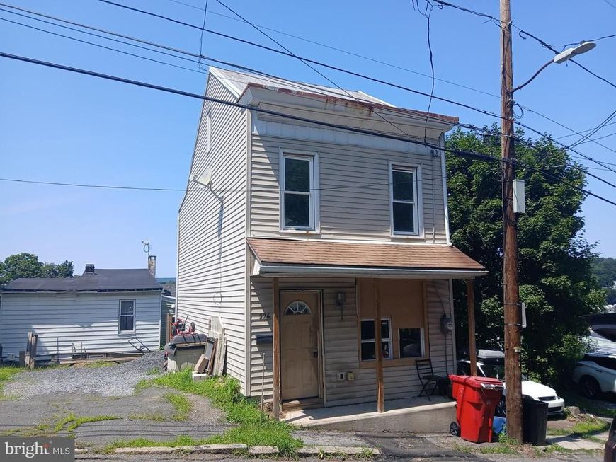 226 Pierce Street, Pottsville, PA 17901 Main Photo