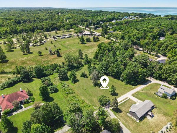 7218 Wells Street, South Haven, MI 49090