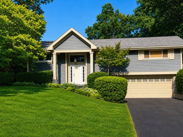 781 Shag Bark Lane , Deerfield, IL 60015