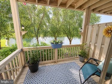 302 MERGANSER COURT, Unit A, CHESTER, MD 21619