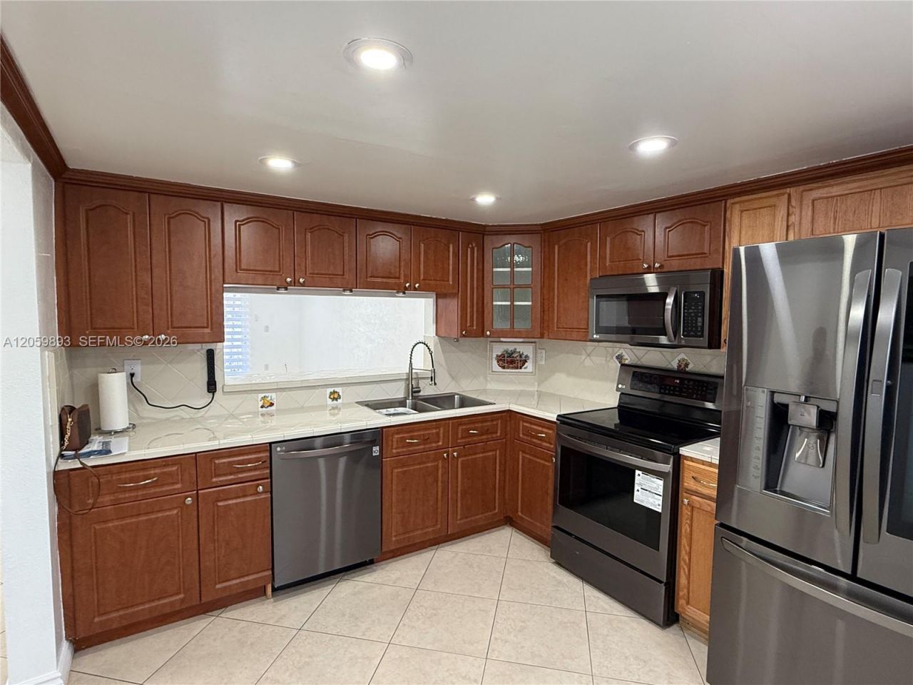 1100 W 35th St , Unit 8, Hialeah, FL 33012 Photo