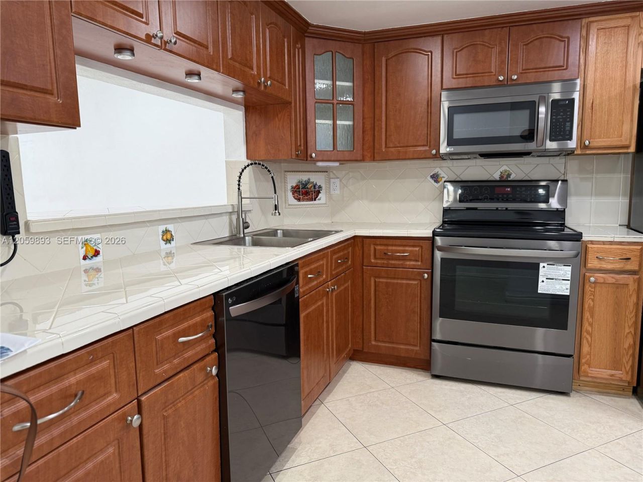 1100 W 35th St , Unit 8, Hialeah, FL 33012 Photo