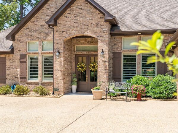 20 Darro Way, Hot Springs Village, AR 71909