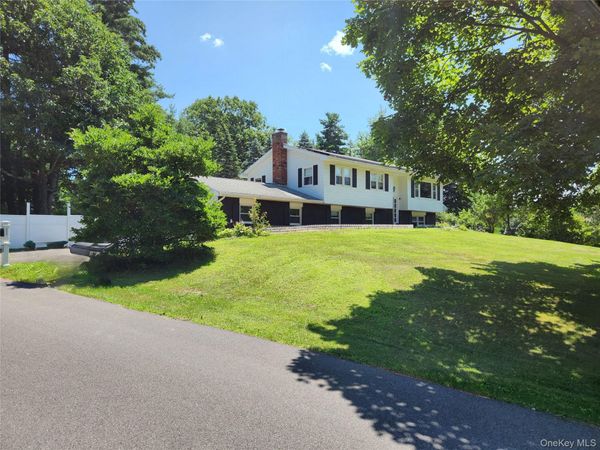 6006 Marion Boulevard , Kinderhook, NY 12184