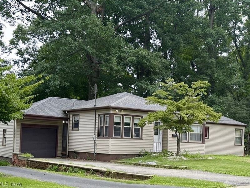 151 Parkgate Avenue, Youngstown, OH 44515 Photo 2