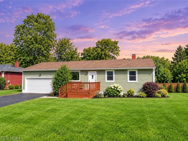 17964 Glendale Avenue, Lake Milton, OH 44429