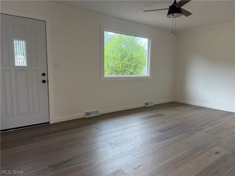 17964 Glendale Avenue, Lake Milton, OH 44429 Photo 12