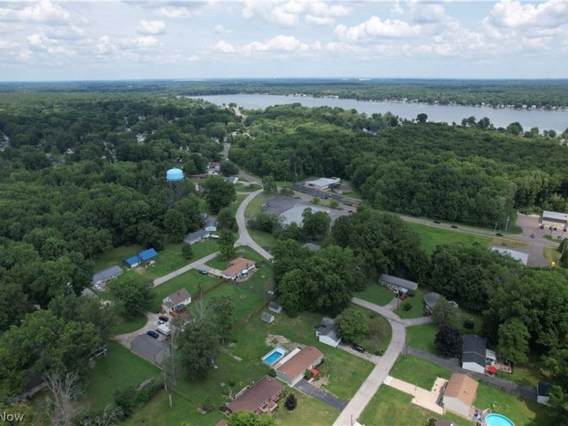 17964 Glendale Avenue, Lake Milton, OH 44429 Photo 37
