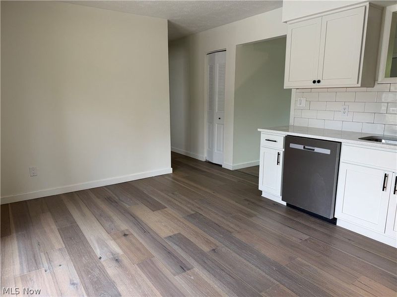 17964 Glendale Avenue, Lake Milton, OH 44429 Photo 8