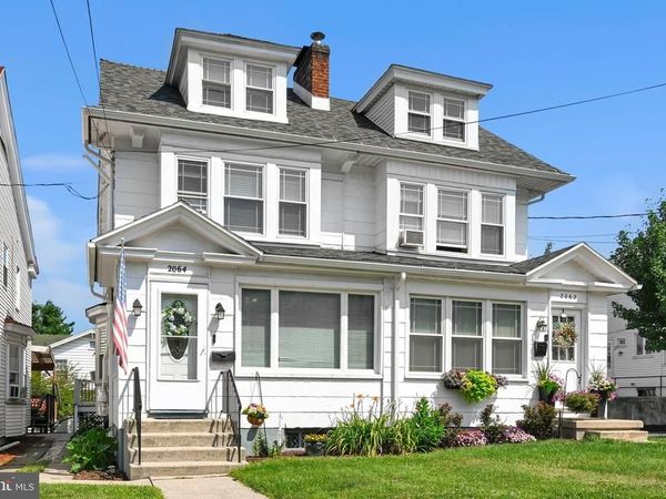 2064 W MARKET STREET , POTTSVILLE, PA 17901
