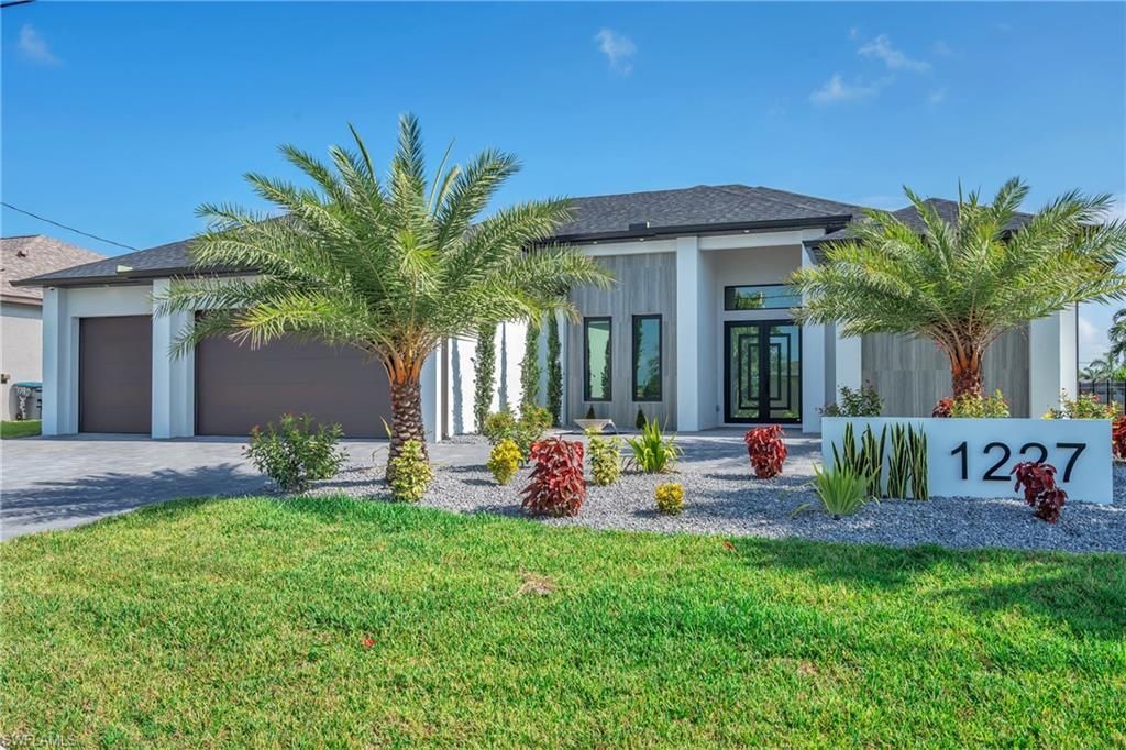1227 SW 37th St, Cape Coral, FL 33914 Photo