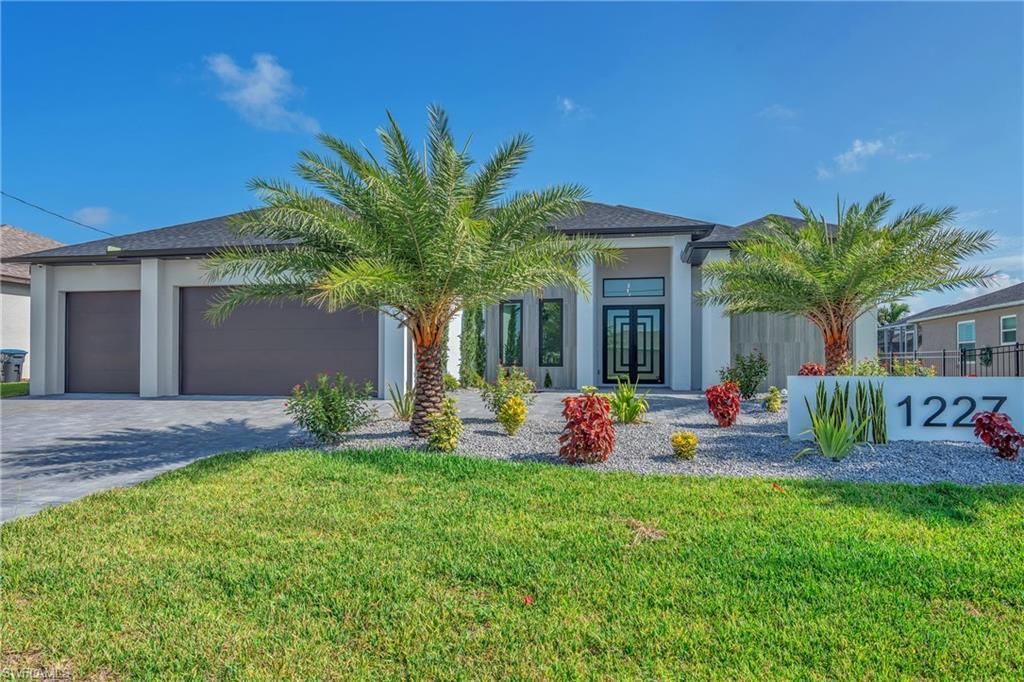 1227 SW 37th St, Cape Coral, FL 33914 Photo