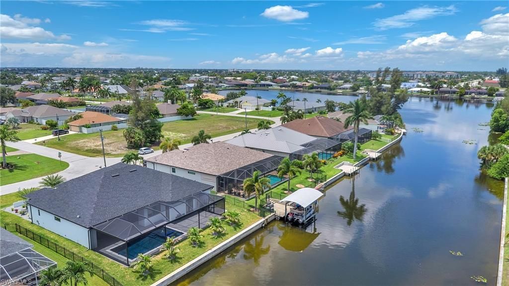 1227 SW 37th St, Cape Coral, FL 33914 Photo