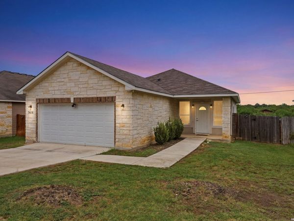 7618 Bit, Elmendorf, TX 78112