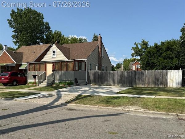 6741 Vaughan Street, Detroit, MI 48228