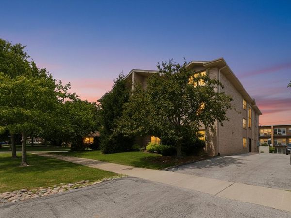 4020 W 105th Street , Unit 3E, Oak Lawn, IL 60453