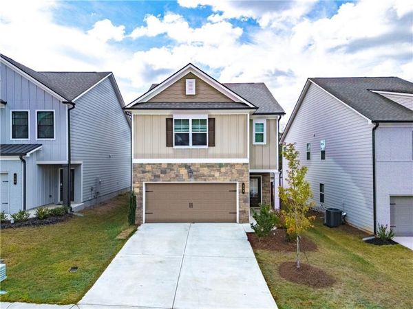 258 Station Overlook Drive , Auburn, GA 30011