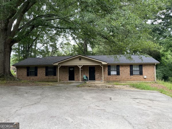 1026 Barn Oak Court NE, Conyers, GA 30012