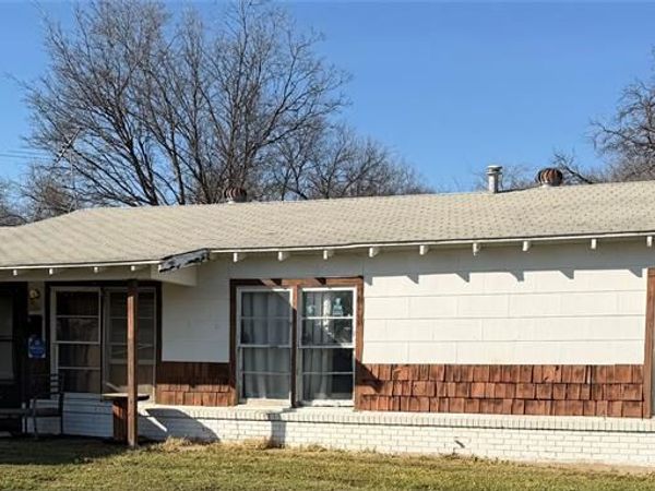 4417 Mckibben Street, Haltom City, TX 76117