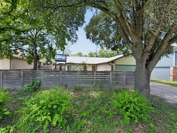 1213 Dunstan DR, Austin, TX 78745