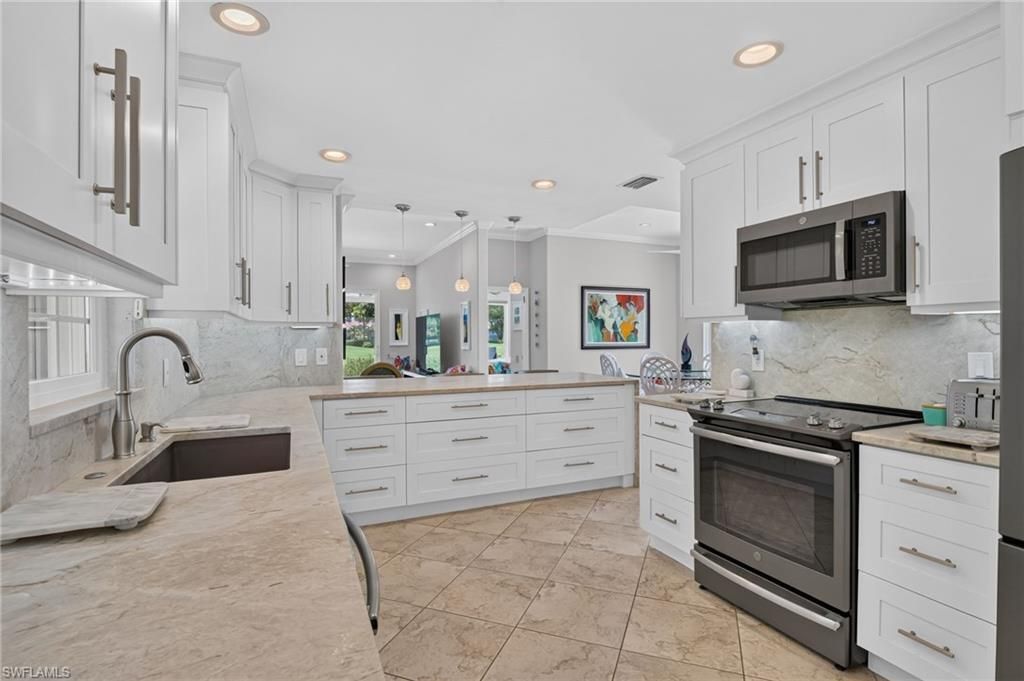 13071 Southampton Dr, Bonita Springs, FL 34135 Photo