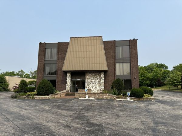 14475 John Humphrey Drive , Orland Park, IL 60462