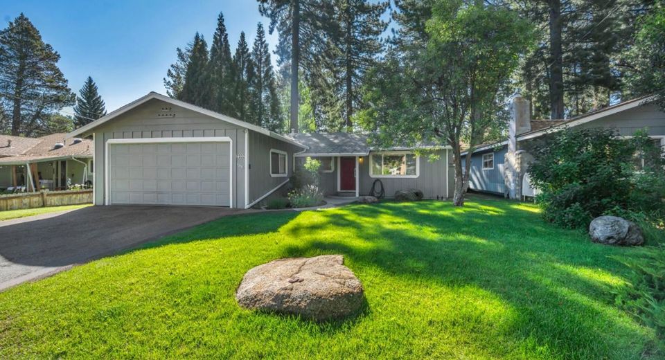 2332 Oregon Avenue, South Lake Tahoe, CA 96150 Photo