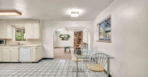 2332 Oregon Avenue, South Lake Tahoe, CA 96150 Photo