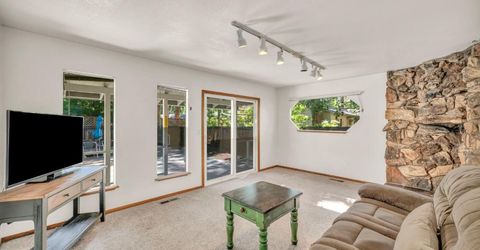 2332 Oregon Avenue, South Lake Tahoe, CA 96150 Photo