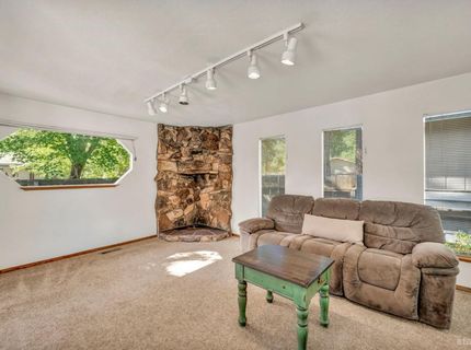 2332 Oregon Avenue, South Lake Tahoe, CA 96150 Photo